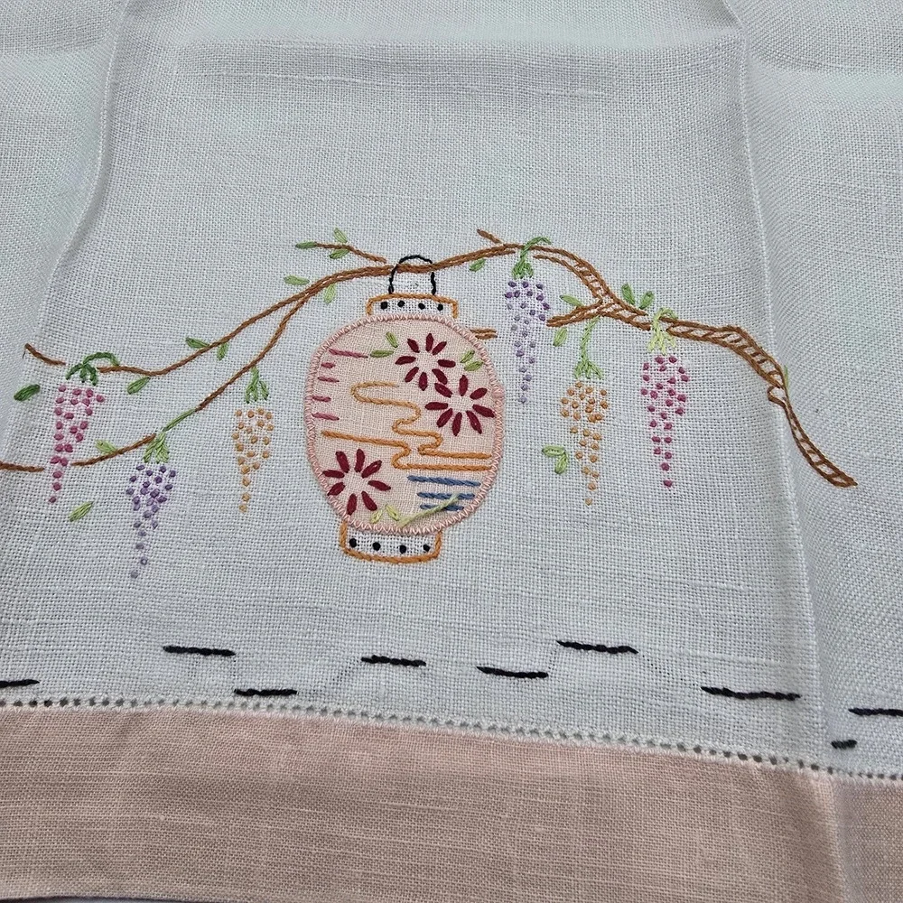 Vintage Embroidered Hand‎ Tea Towel Japanese Lantern Cottagecore